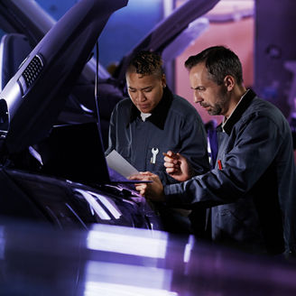 Japanese alt text: 自動車アフターサービスの新時代