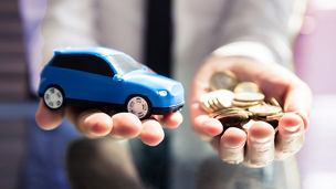 Japanese alt text: 3割低減が視野に：完全自動運転が描く輸送コストの未来図