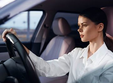 Japanese alt text: スマホの常識は車には通用しない～SDVの最初の壁～