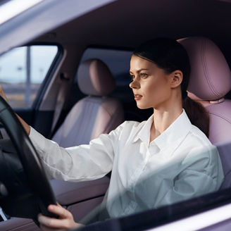 Japanese alt text: スマホの常識は車には通用しない～SDVの最初の壁～