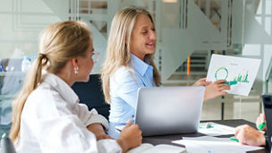 Japanese alt text: 取締役会事務局機能の高度化によるガバナンス実効性の向上