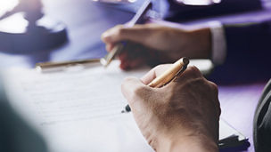 Japanese alt text: コーポレートガバナンス報告書から読み解くガバナンス改革の動向