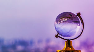 Japanese alt text: データ越境移転規制対応支援