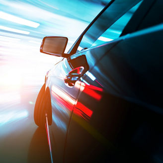 Japanese alt text: 自動車業界のセキュリティ課題を包括的に解決するには？