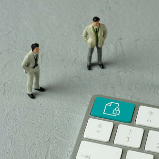 Japanese alt text: データ保護規制とコンプライアンス対応の複雑化