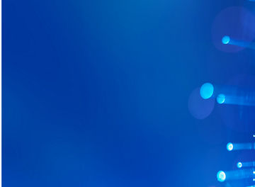 青色の光ファイバー