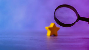 Japanese alt text: DX推進におけるガバナンスの観点とは