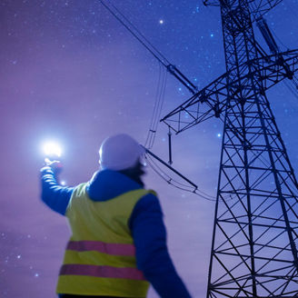 Japanese alt text: 電力需要の長期見通しと事業者が取り組むべき課題とは