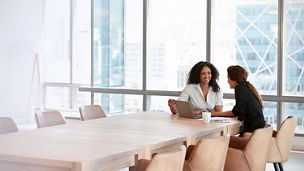 Japanese alt text: 経理財務関連プロセス変革