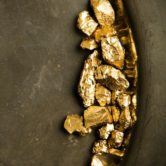 Japanese alt text:金塊