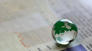 Japanese alt text: 金融