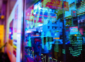 電光掲示板に表示された数字