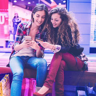 Japanese alt text: 顧客とつながりを生むファンコミュニティの形成