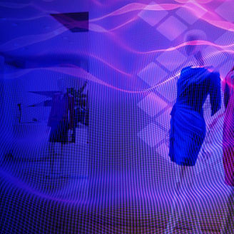 Japanese alt text:2体のマネキン