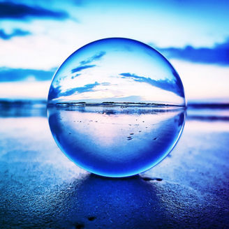 Japanese alt text: 海外ガバナンス成熟度診断：海外拠点管理強化における課題診断