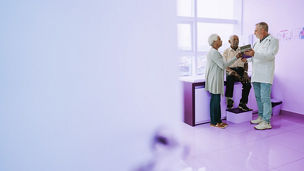 Japanese alt text: サイバーセキュリティ主要課題：医療業界編