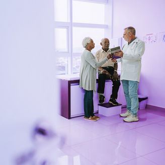 Japanese alt text: サイバーセキュリティ主要課題：医療業界編