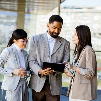 Japanese alt text: 「経営戦略と人事戦略の連動」の現在地と今後の考察