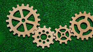 Japanese alt text: 製造業における効率的なCFP削減のポイント