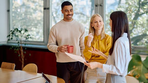 Japanese alt text: イノベーションアドバイザリー