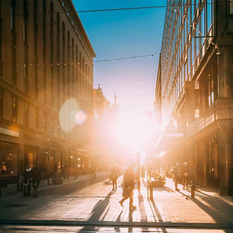 Japanese alt text: 保険会社のDX実現に重要なケイパビリティとは？