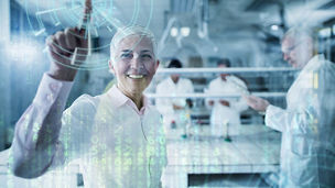 Japanese alt text: 守りの視点から考察するDX実現の方法