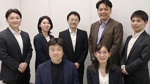 Japanese alt text: 左上、KPMG　鈴木、矢萩、旭、中川、松本　左下、KPMG　渡邊、木村