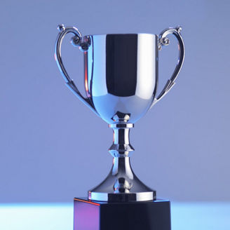 Japanese alt text: トロフィー