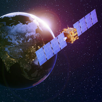 Japanese alt text: 社会インフラとしての通信衛星