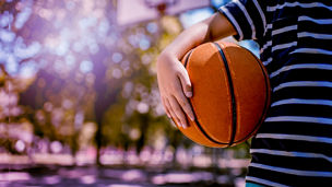 Japanese alt text: KPMGコンサルティング、B.LEAGUE「神戸ストークス」の冠試合を本シーズンも開催