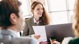 Japanese alt text: 三菱UFJ信託銀行が取り組むサードパーティリスク管理の高度化を支援