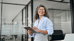 Japanese alt text: NOKが取り組むグローバル人材情報基盤の構築に向けてSAP SuccessFactors®の導入を支援