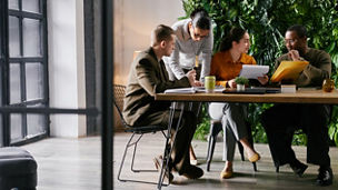 Japanese alt text: KPMGコンサルティングの提供サービス