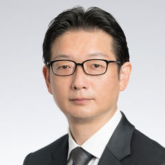 Japanese alt text:宇都本 賢二