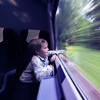 Japanese alt text:転換期を迎えている鉄道事業 ～地域公共交通の新たなステージ