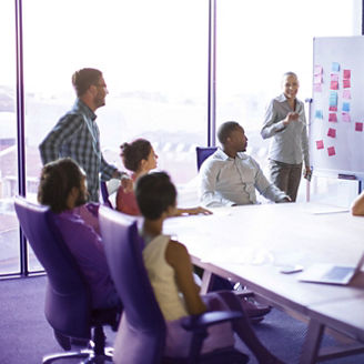 Japanese alt text:スタートアップ10万社へ～レイターステージへの投資と専門家不足に課題