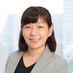 Japanese alt text: 程原 真幾