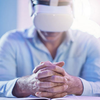 Japanese alt text: メタバースの原則の概要とオープン性・イノベーション