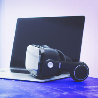 Japanese alt text: メタバースの原則のリテラシー・コミュニティ