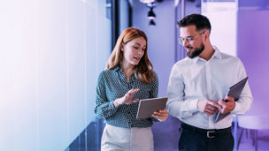 Japanese alt text: KPMG and Microsoft