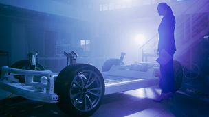 Japanese alt text: 完成車メーカー（OEM）によるサービス展開の可能性