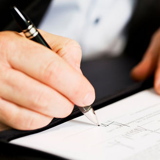 Japanese alt text: ペーパーレス化にあたり再確認しておきたい2つの注意点