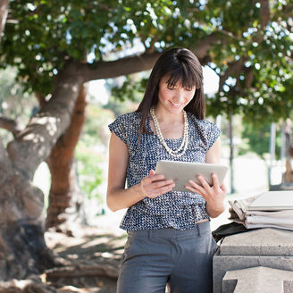 Japanese alt text: グローバル企業が対応すべきコンプライアンステーマとは？