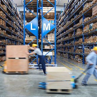 Japanese alt text: サプライチェーン見直しにおいて注意すべき3つの法規制