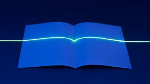 japanese alt text:本と光線