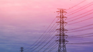 Japanese alt text: 電力の長期需給想定における電源構成の特徴