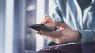 Japanese alt text: 公益通報者保護法改正のポイントと企業に求められる対応