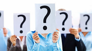 クエスチョンマークを持つ人々