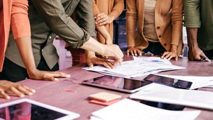 Japanese alt text: シナリオ分析による将来リスク評価支援