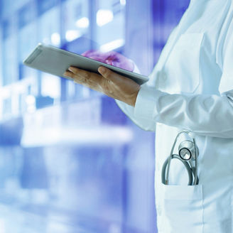 Japanese alt text: リアルワールドデータの活用によるヘルスケア提供価値